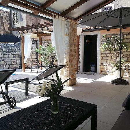Lory Villa Sveti Lovrec Pazenaticki ภายนอก รูปภาพ