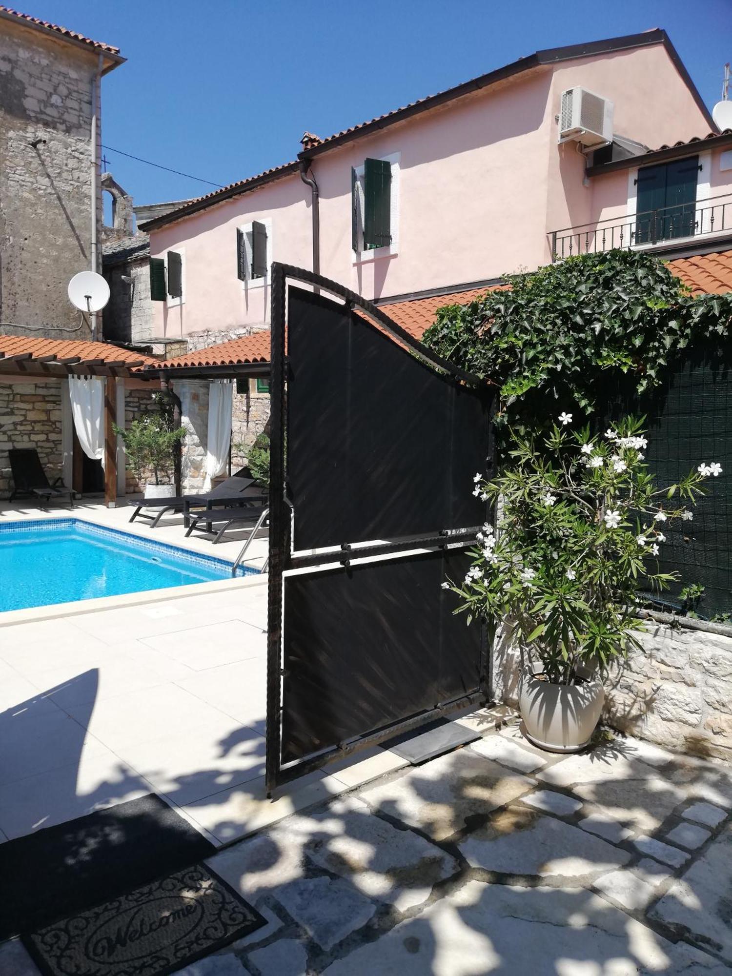 Lory Villa Sveti Lovrec Pazenaticki ภายนอก รูปภาพ