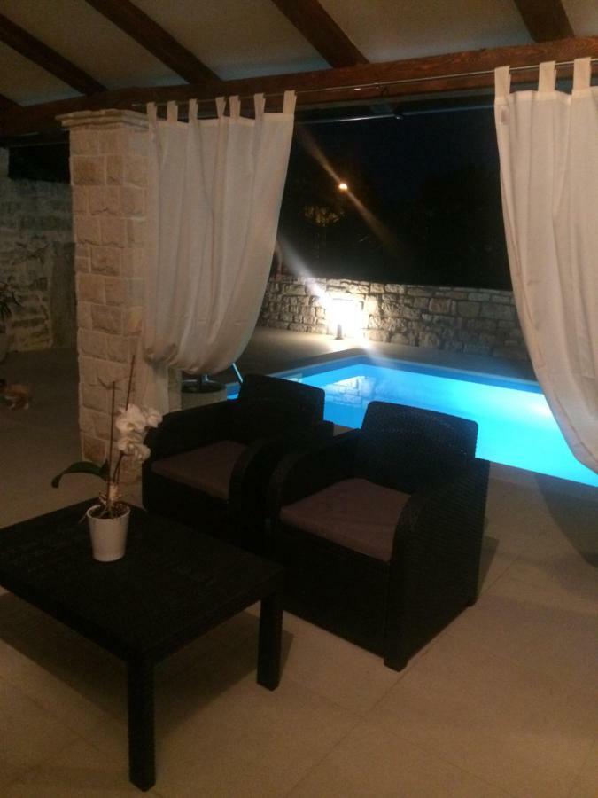 Lory Villa Sveti Lovrec Pazenaticki ภายนอก รูปภาพ