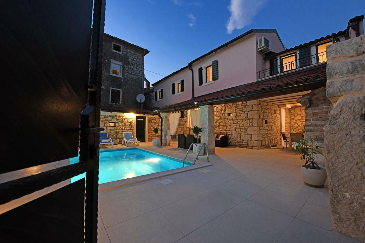 Lory Villa Sveti Lovrec Pazenaticki ภายนอก รูปภาพ