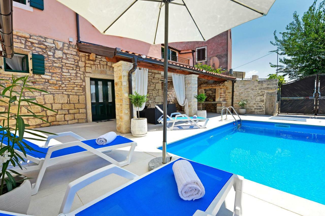 Lory Villa Sveti Lovrec Pazenaticki ภายนอก รูปภาพ