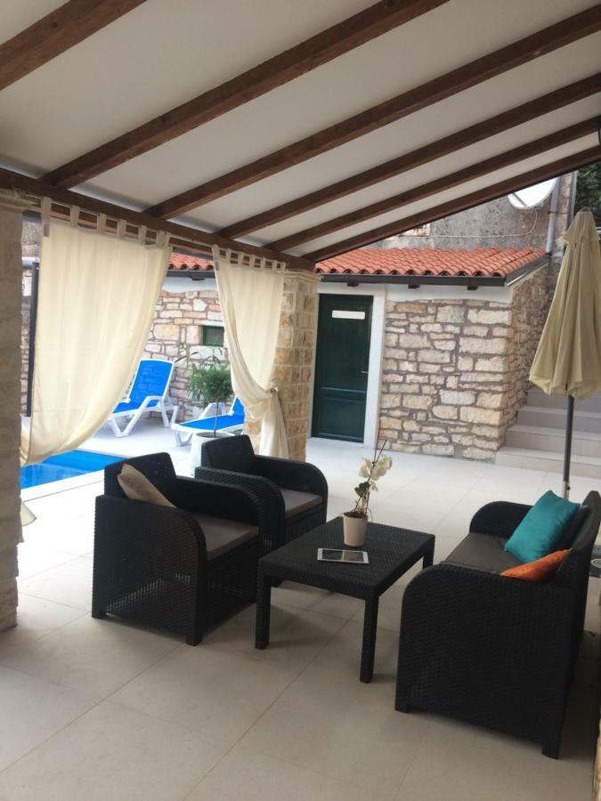 Lory Villa Sveti Lovrec Pazenaticki ภายนอก รูปภาพ